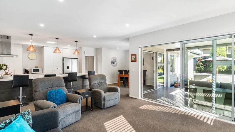 12 Muirhill Place, Pokeno - Carousel 1