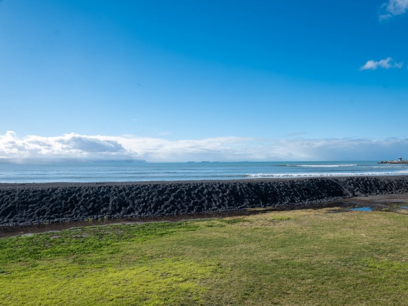 24 Charles Street, Westshore, Napier - Carousel 20