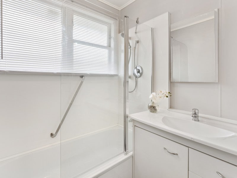 1/1230 Fergusson Drive, Brown Owl, Upper Hutt - Carousel 13