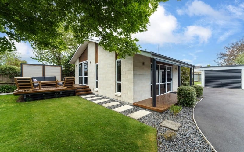 5 Ingrid Street, Parklands, Christchurch - Carousel 1