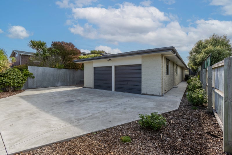 35 Larnach Street, Waimairi Beach, Christchurch - Carousel 2