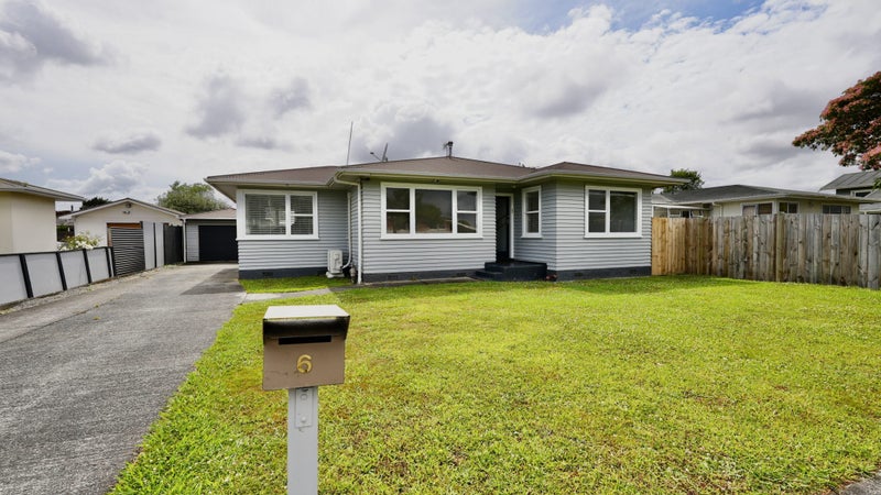 6 Sutherland Crescent, Westbrook, Palmerston North - Carousel 1