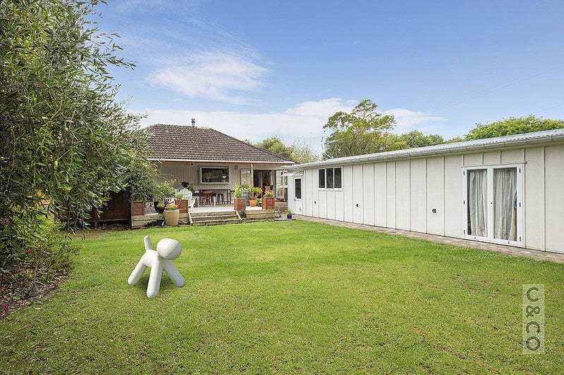 7 Taupaki Road, Henderson - Carousel 1