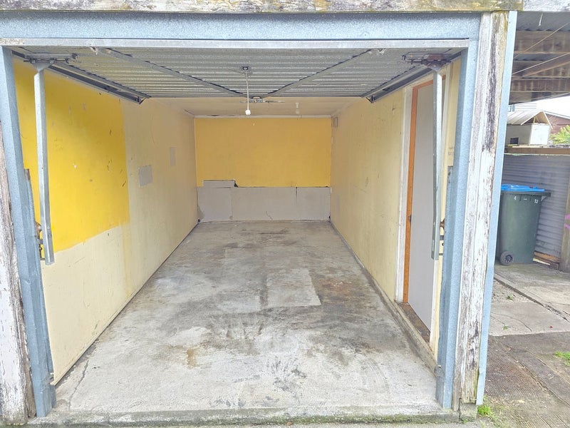 4/13 Elm Street, Avondale, Auckland - Carousel 21