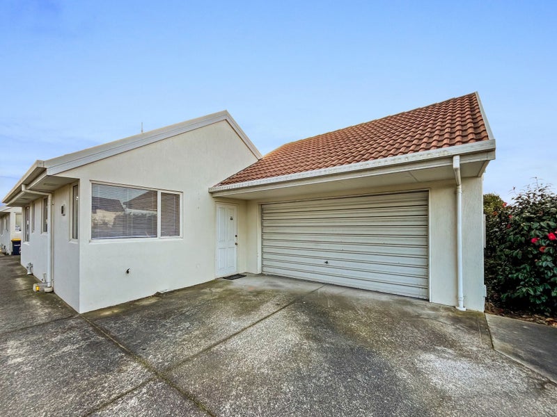 1/2 Broadbent Street, Riccarton, Christchurch - Carousel 1