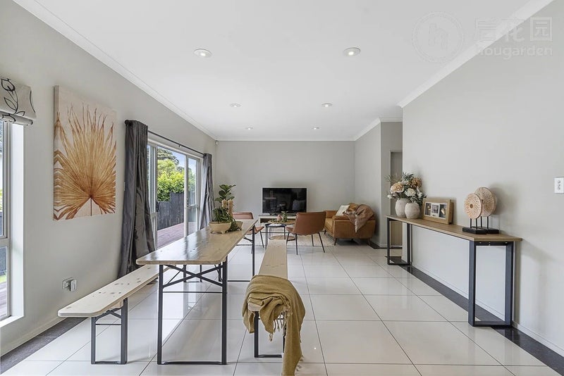 17 Miromiro Street, Greenhithe, Auckland - Carousel 2