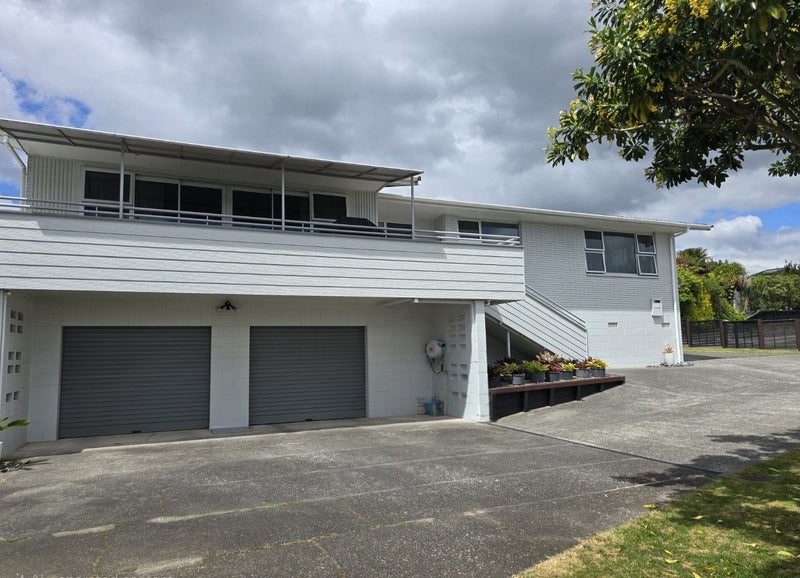 25 Eaton Crescent, Matua, Tauranga - Carousel 1