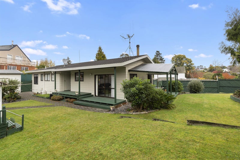 1 Homestead Place, Glenview, Hamilton - Carousel 1