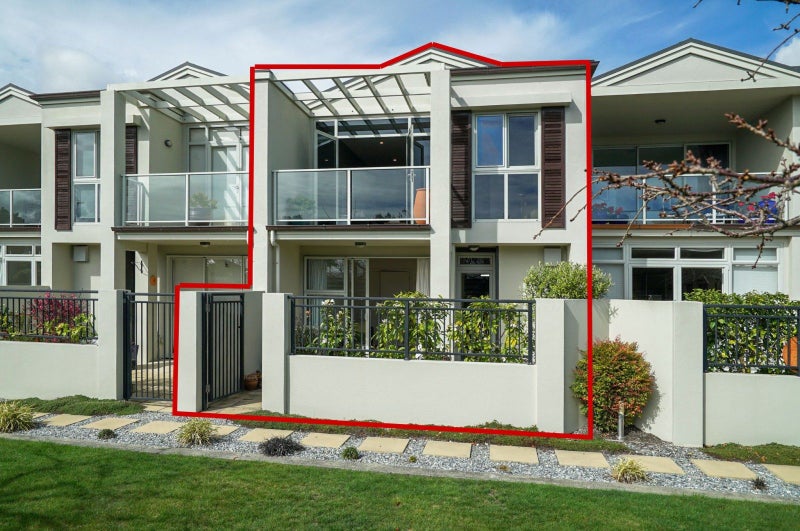 8/39 Trafalgar Street, The Wood, Nelson - Carousel 1