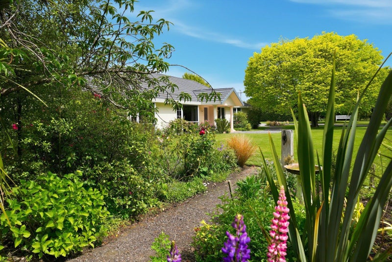 2 Keetly Place, Ohoka, Kaiapoi - Carousel 1