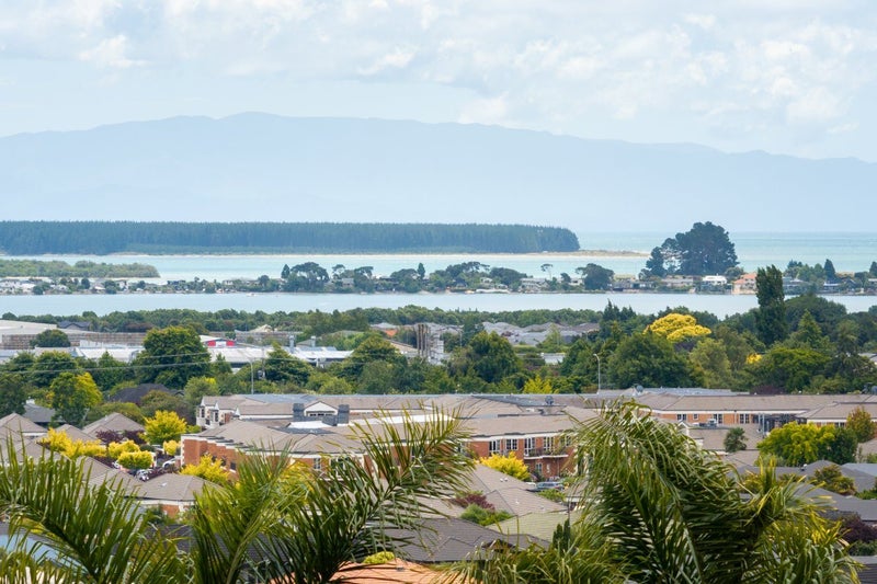 13 Clairmont Heights, Stoke, Nelson - Carousel 2