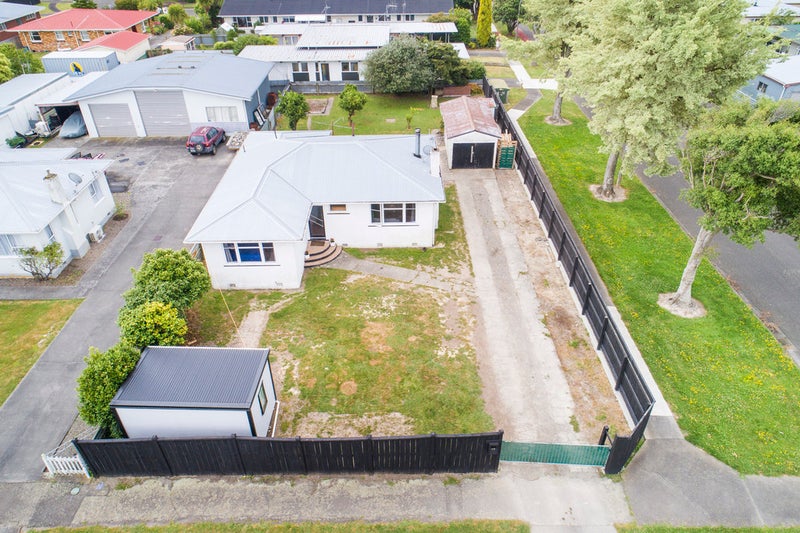 17 Liverpool Street, Takaro, Palmerston North - Carousel 21