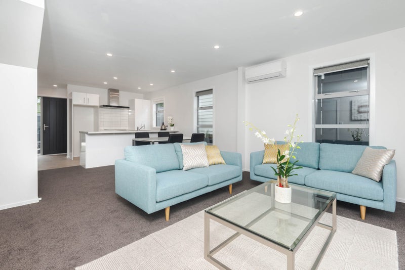 27C Ranui Terrace, Tawa, Wellington - Carousel 2