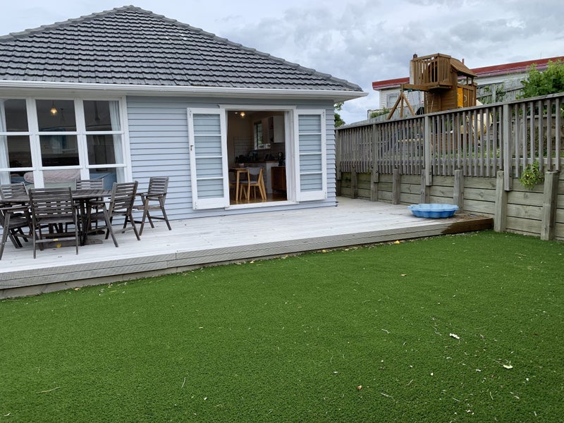 38 Lyndfield Lane, Newlands, Wellington - Carousel 1