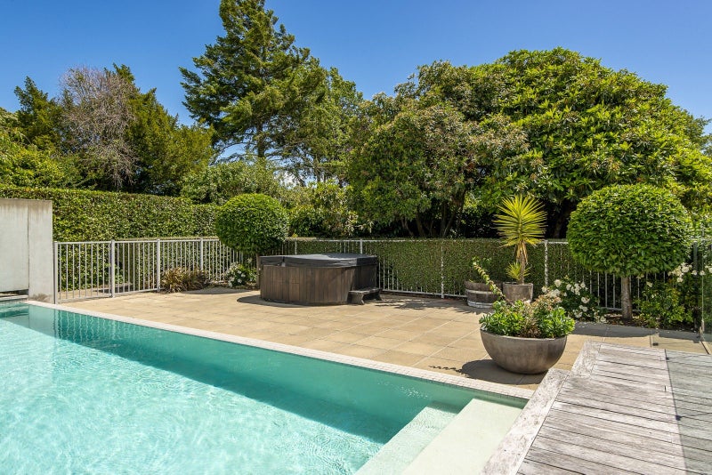 30 Wroxton Terrace, Merivale, Christchurch - Carousel 2