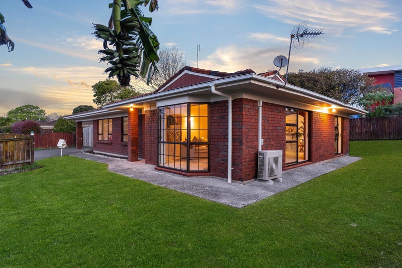 6/66 Rathgar Road, Henderson, Auckland - Carousel 1