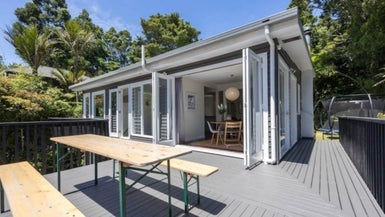 262 Shaw Road, Titirangi, Auckland - Carousel 1