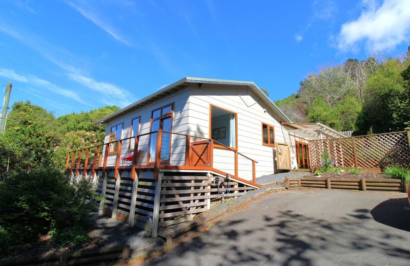 25 Kaka Road, Saint Leonards, Dunedin - Carousel 1