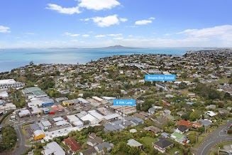 11/8 Wilk Lane, Browns Bay, Auckland - Carousel 2