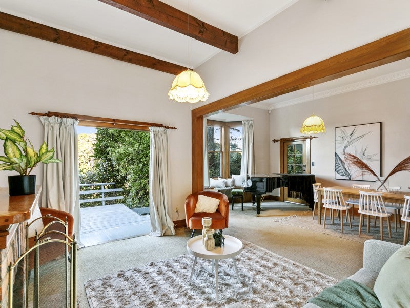 61A Garden Road, Northland, Wellington - Carousel 2