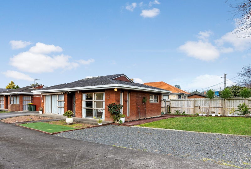 1/35 Central Avenue, Papatoetoe, Auckland - Carousel 1
