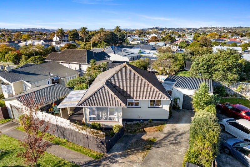 12 Collins Street, Gonville, Whanganui - Carousel 25