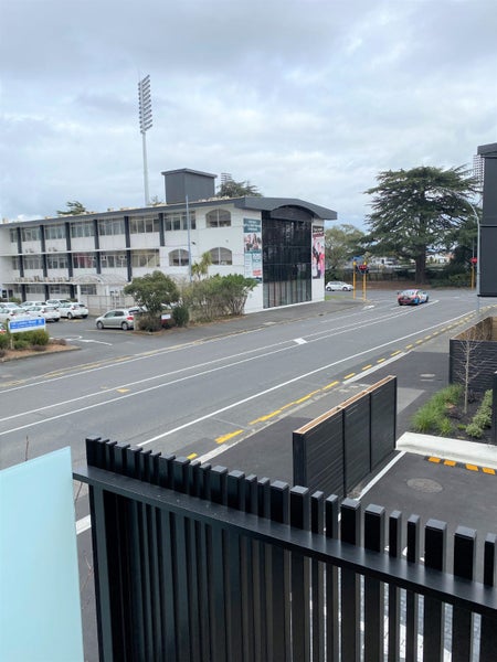 2/182 London Street, Hamilton Central, Hamilton - Carousel 16