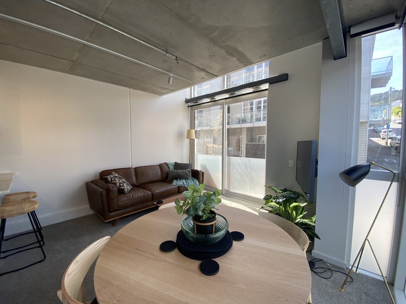 1/19 Pirie Street, Mount Victoria, Wellington - Carousel 2