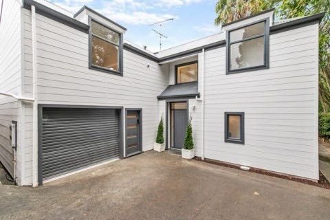 29B Rukutai Street, Orakei, Auckland - Carousel 1