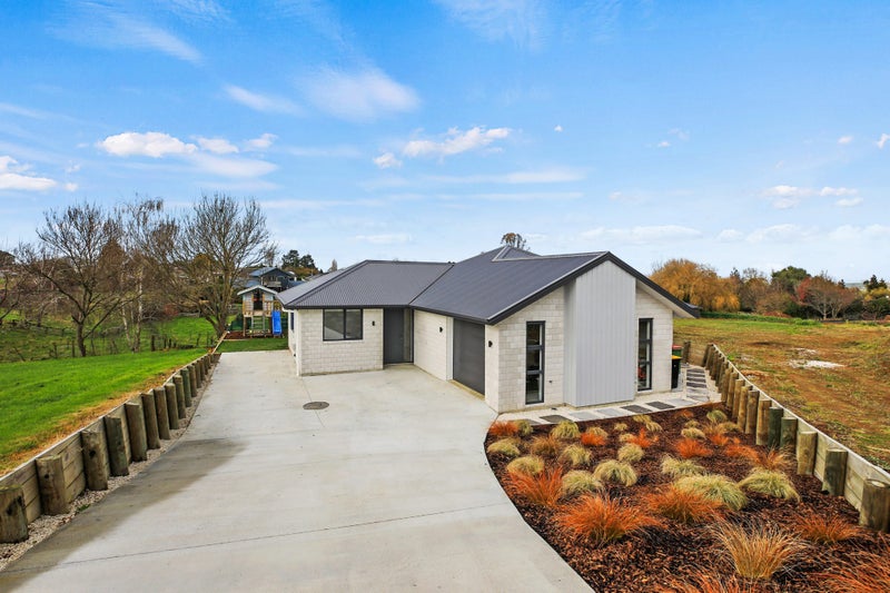 71B Rolleston Street, Kihikihi, Te Awamutu - Carousel 1