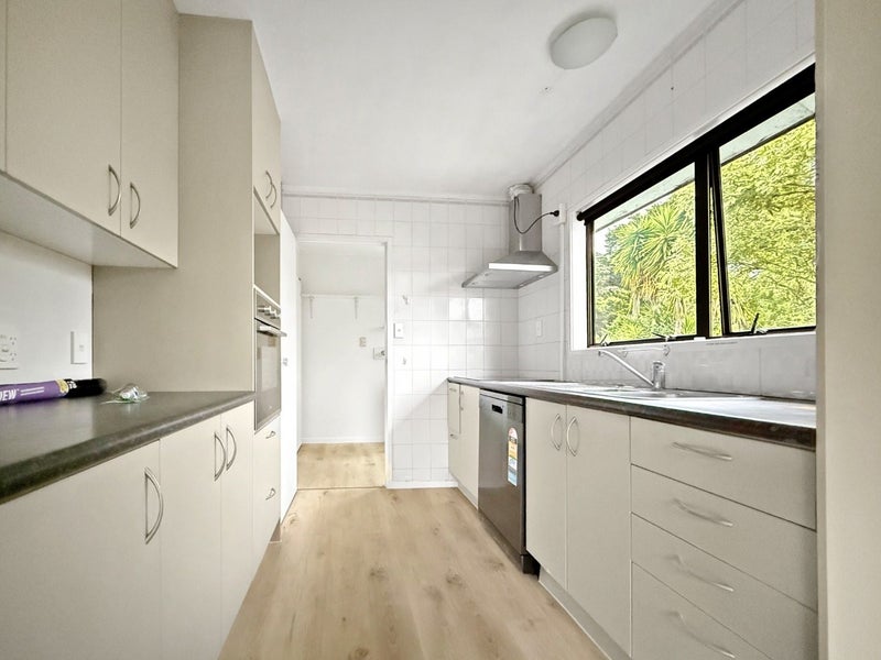 37 Aronia Way, Goodwood Heights, Auckland - Carousel 20