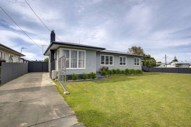 56 Oldham Avenue, Onekawa, Napier - Carousel 1
