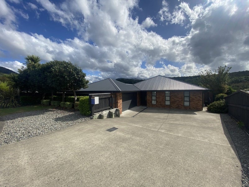 27 Glentui Place, Waikawa, Picton - Carousel 20