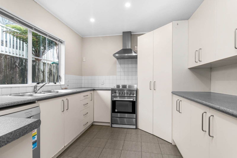 49 Glendale Road, Glen Eden, Auckland - Carousel 1