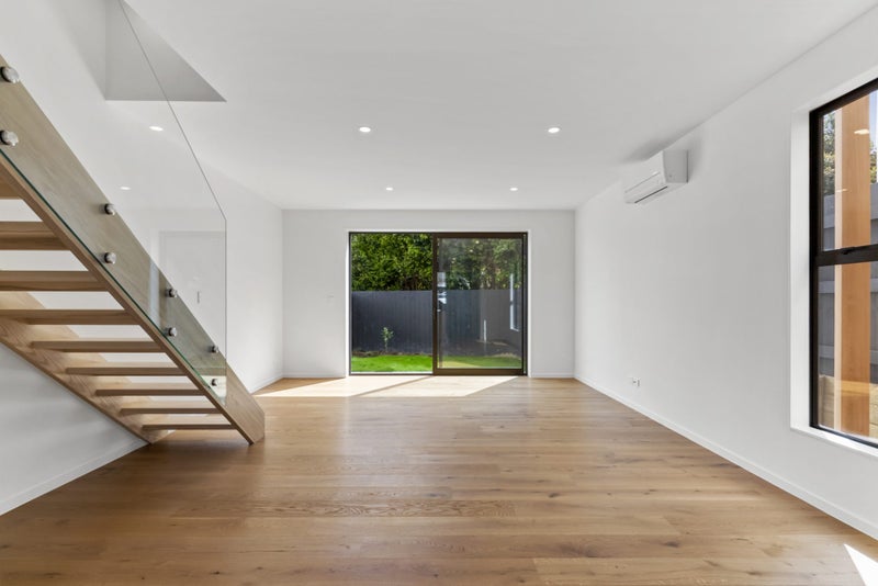 7/82 East Coast Road, Milford, Auckland - Carousel 2