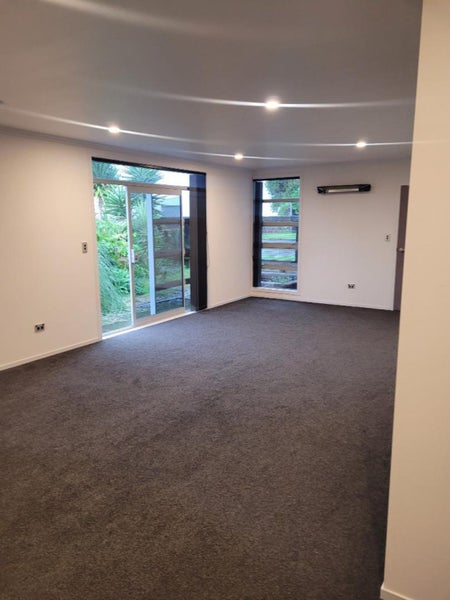 32 Pioneer Road, Moturoa, New Plymouth - Carousel 2