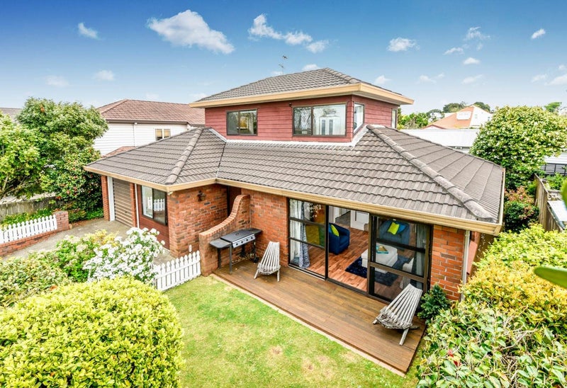 36B Fernleigh Avenue, Royal Oak, Auckland - Carousel 2