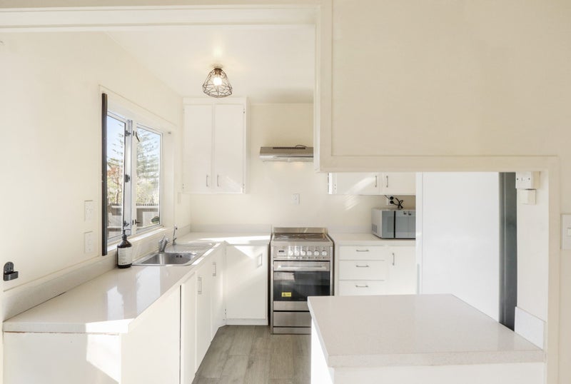 2/1567 Great North Road, Waterview, Auckland - Carousel 2