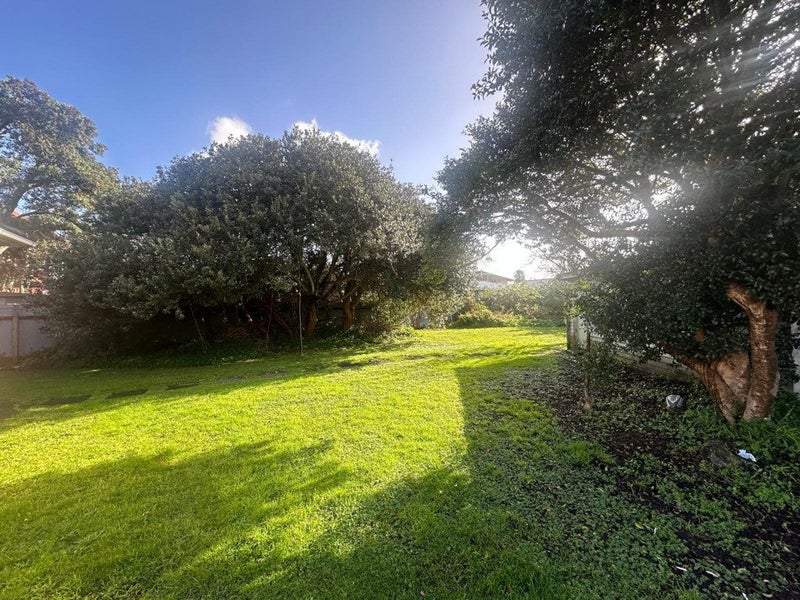 43 Canal Road, Avondale, Auckland - Carousel 11
