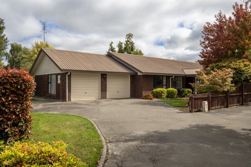 8 Burton Place, Allenton, Ashburton - Carousel 1