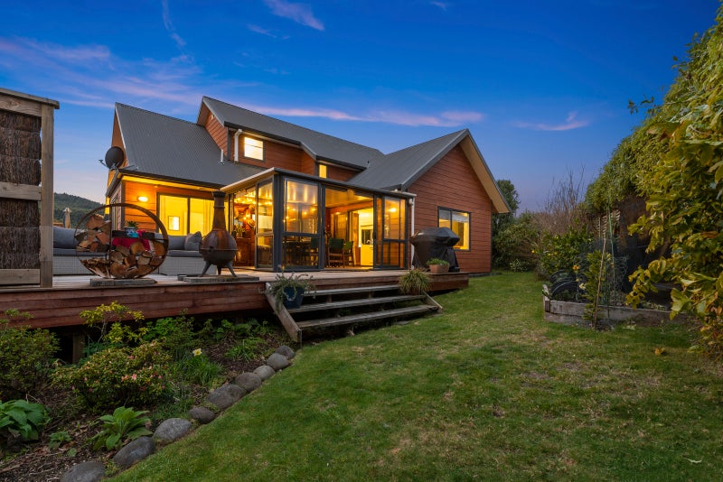 31 Te Waaka Terrace, Kuratau, Tūrangi - Carousel 1