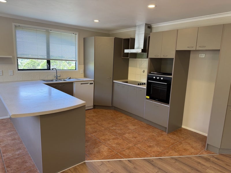 3 Gulf Harbour Drive, Gulf Harbour, Whangaparaoa - Carousel 2