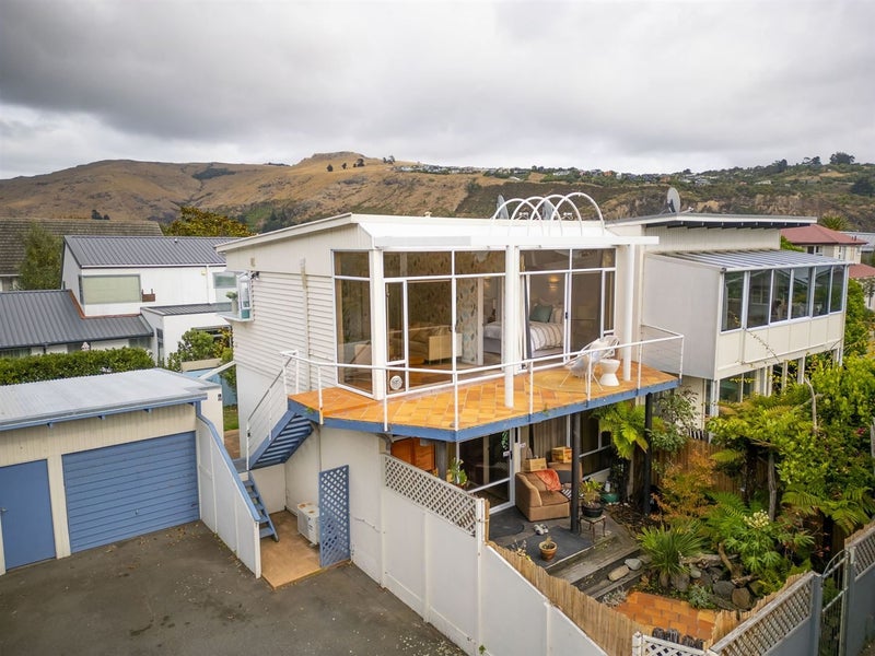 7/3 Head Street, Sumner, Christchurch - Carousel 2