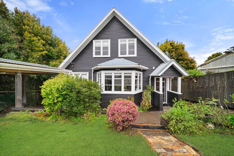 121 Fairview Avenue, Fairview Heights, Auckland - Carousel 1