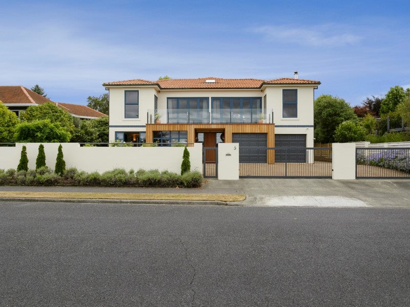 5 Oregon Drive, Rainbow Point, Taupo - Carousel 1
