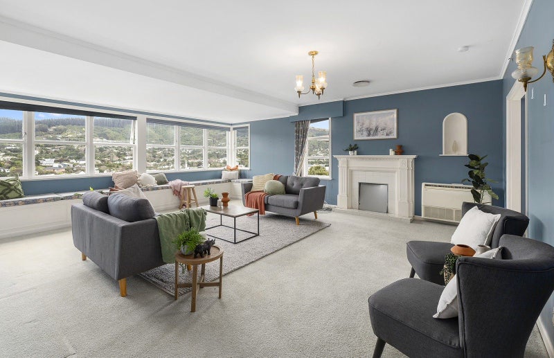 19A Tawa Terrace, Tawa, Wellington - Carousel 1