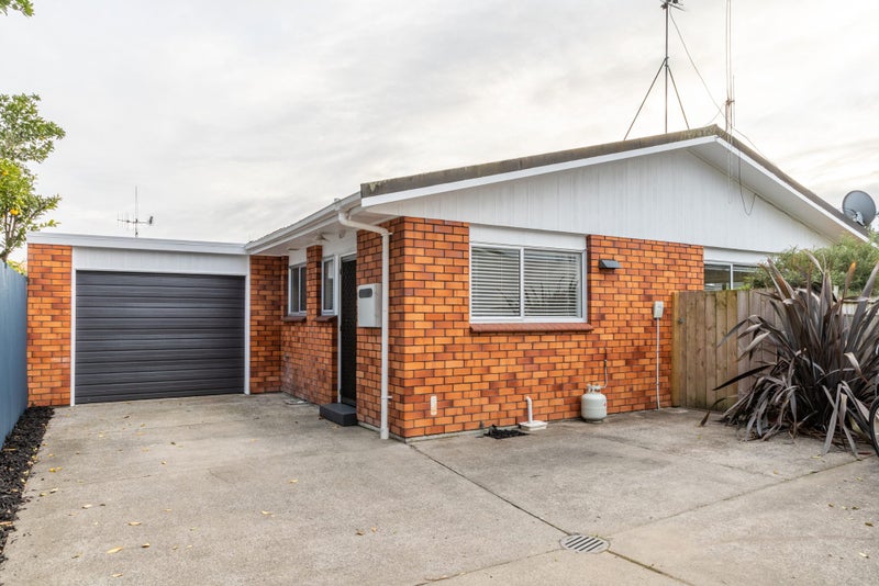 2/203 Galloway Street, Hamilton East, Hamilton - Carousel 1