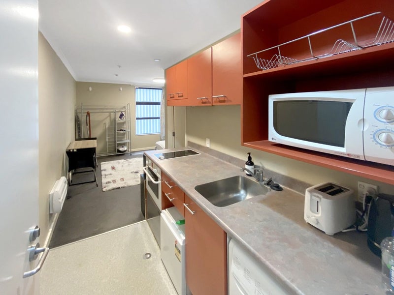 416/5 Aitken Street, Thorndon, Wellington - Carousel 2