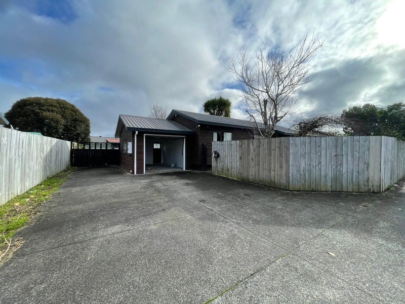 2/32 Ranui Station Road, Ranui, Auckland - Carousel 12