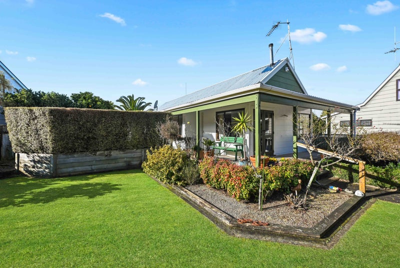 84 Totara Drive, Pukete, Hamilton - Carousel 2